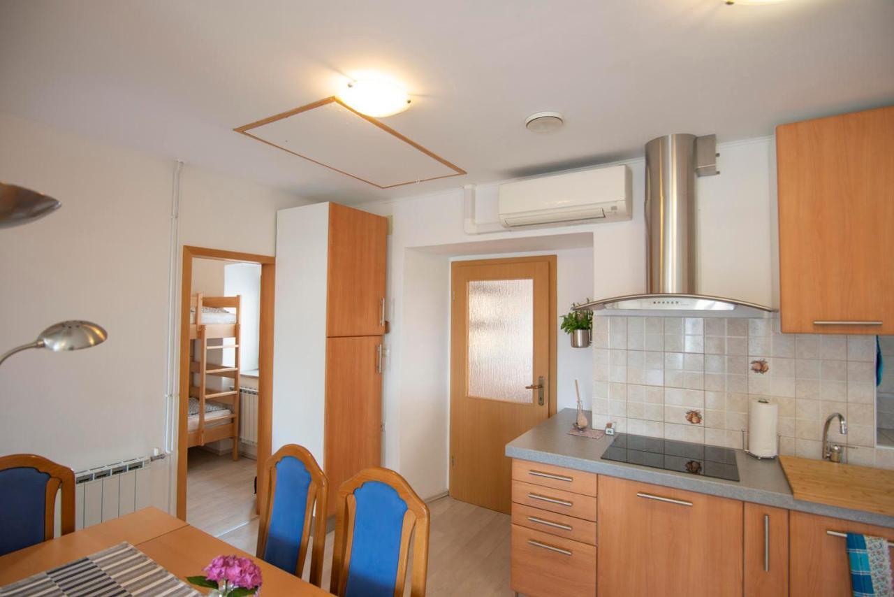 Apartma Bajc Apartment อายดอฟช์ชีนา ภายนอก รูปภาพ
